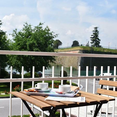 Lake Moments Apartment Peschiera del Garda Ngoại thất bức ảnh